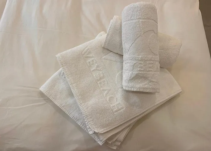 Weybeach 7 - New, Modern, Stylish, Fully Equipped La Santa